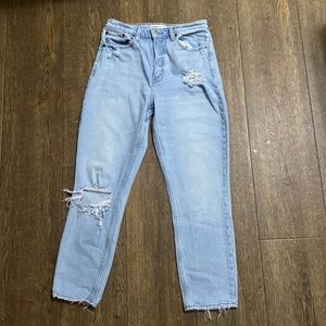 Abercrombie & Fitch The Mom High Rise Curve Love Jeans
